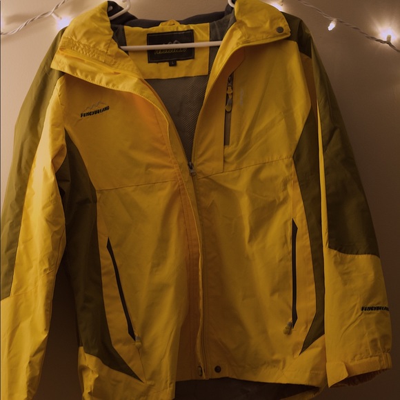 Fengxuelang cyber yellow winter/rain jacket - Picture 1 of 2